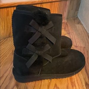 Black ugg boots